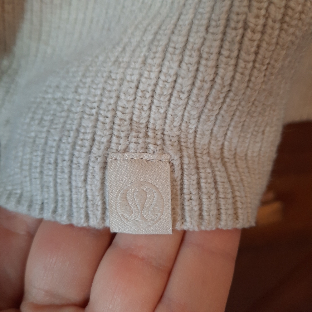 Lululemon Merino Wool Blend Ribbed Turtleneck Sweater Heathered Ivory Size 8 - Picture 12 of 13